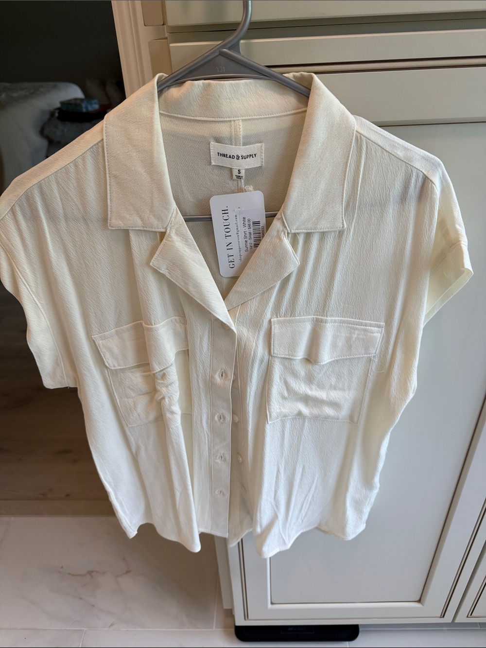 Thread & Supply Ivory Short-Sleeve Button-Front Camp Collar Shirt